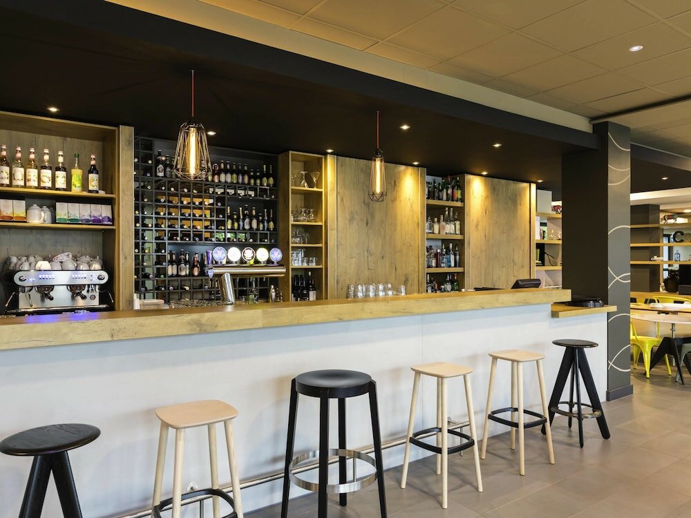 Фото ibis Zurich Messe Airport