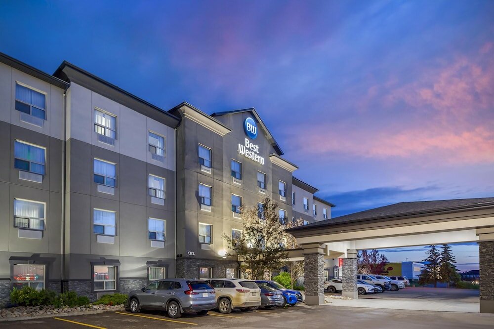 Фото Best Western Wainwright Inn & Suites