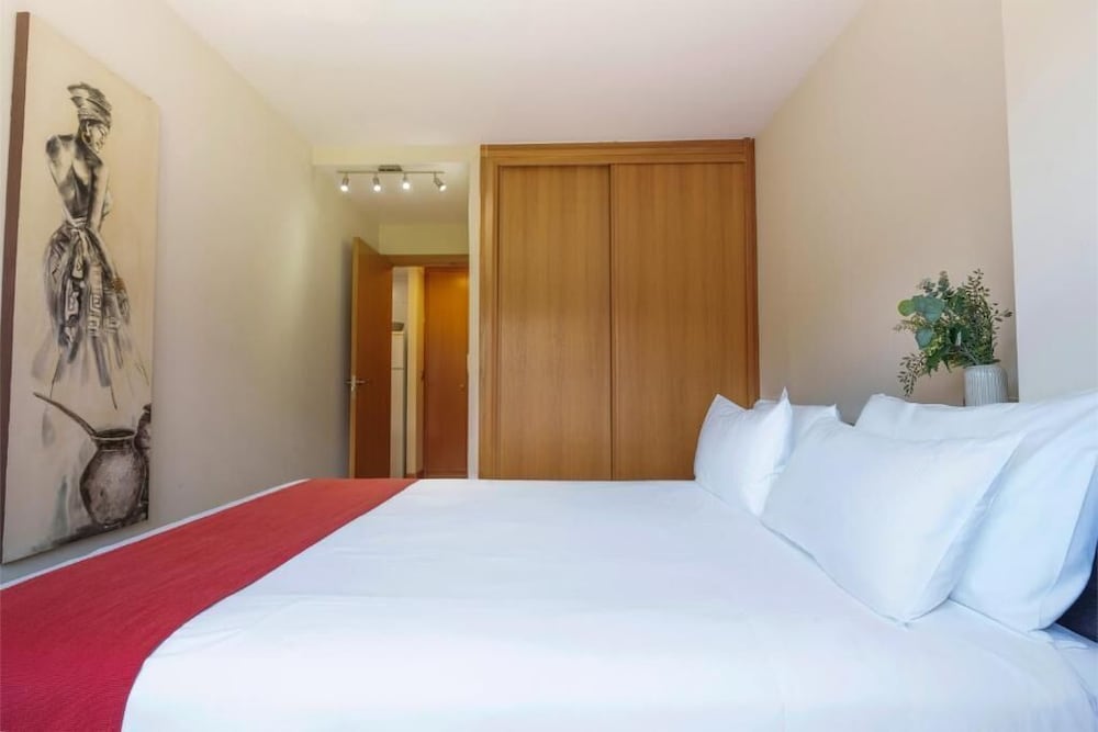 Фото Bilbao Apartamentos Atxuri