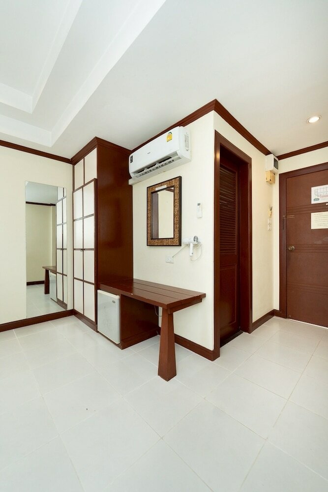Фото Khon Kaen Orchid Hotel