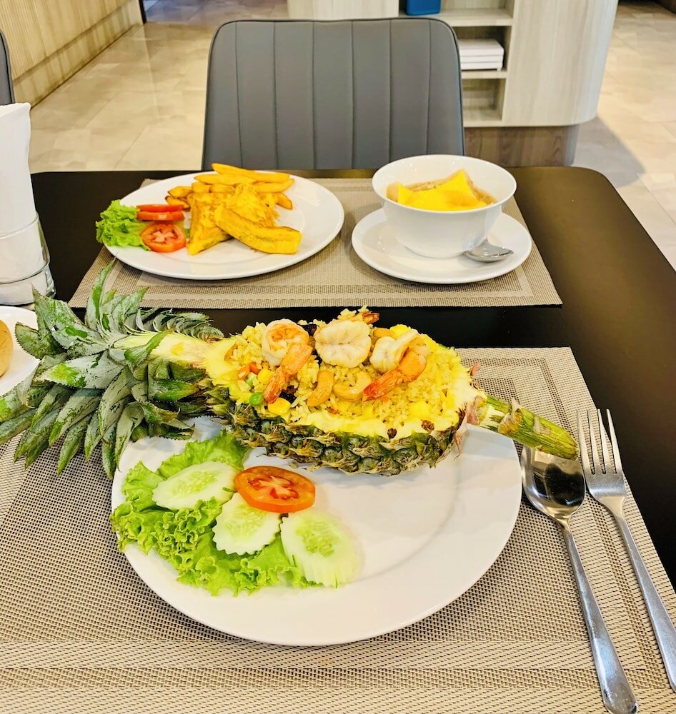 Фото Thana Wisut Hotel