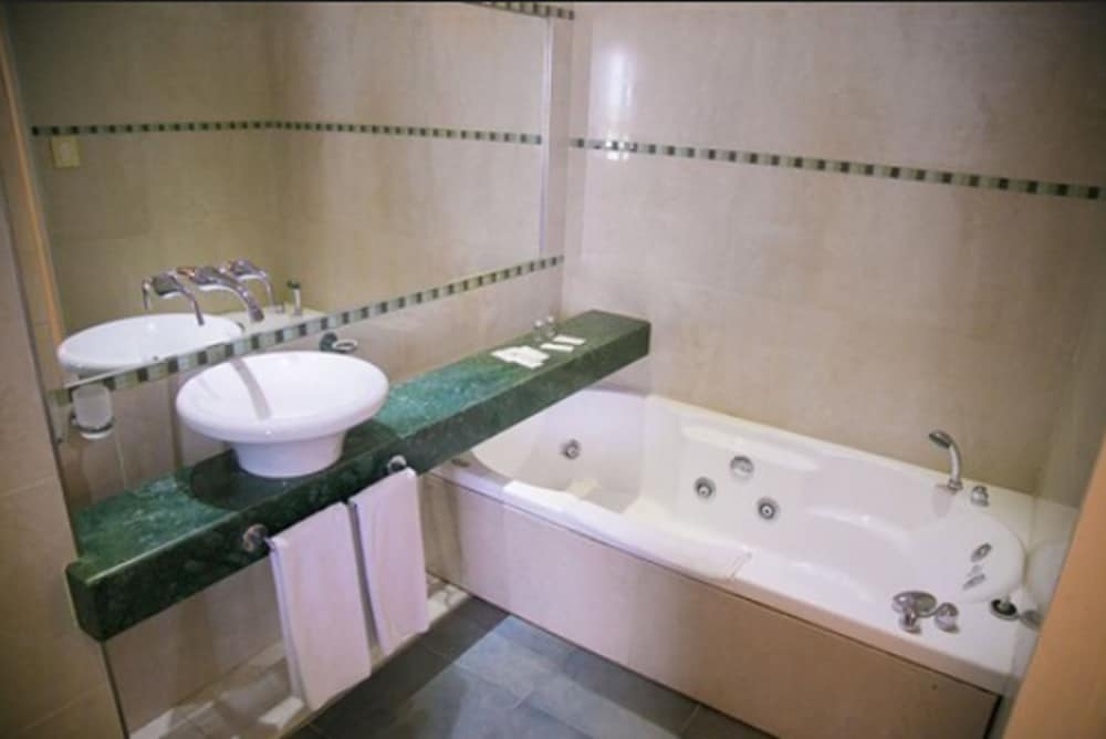 Фото Hotel Alkazar