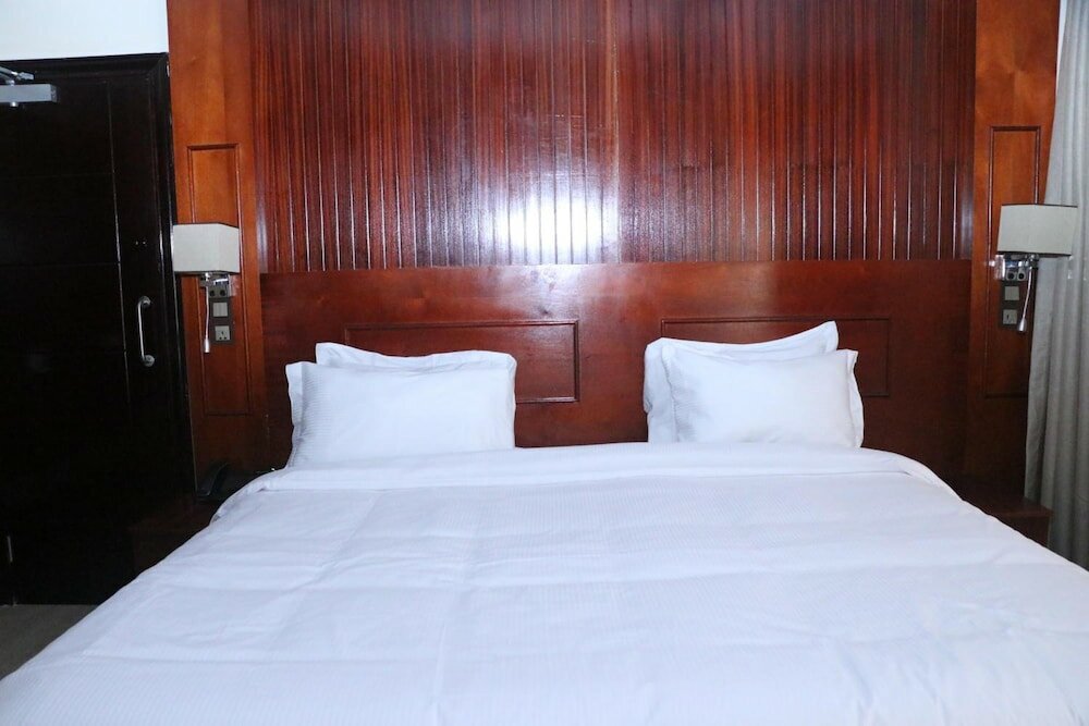 Фото Sainte Famille Hotel