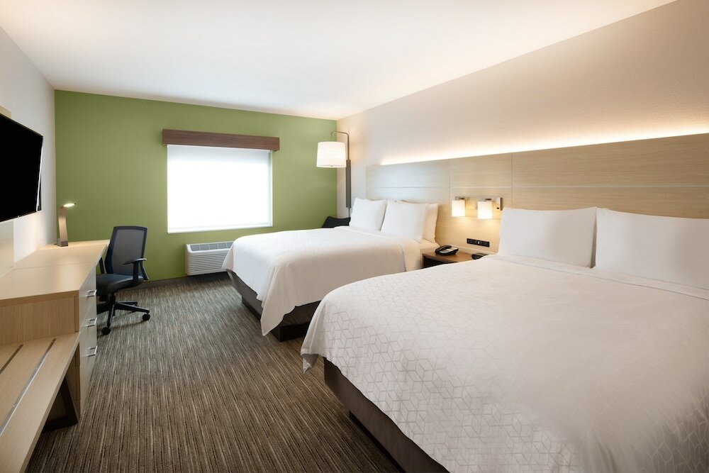 Фото Holiday Inn Express & Suites Ft Myers Beach-Sanibel Gateway, an Ihg Hotel