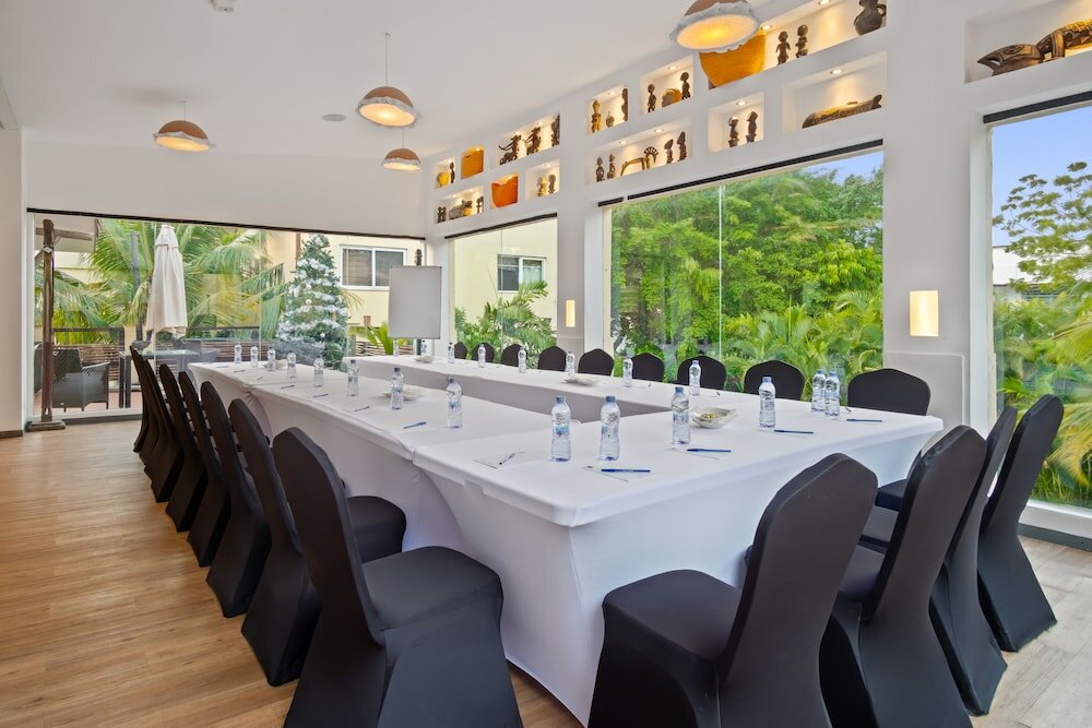 Фото La Villa Boutique Hotel