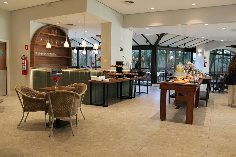 Фото Quality Suites Vila Olimpia