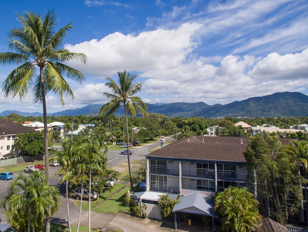 Фото Cairns Holiday Lodge