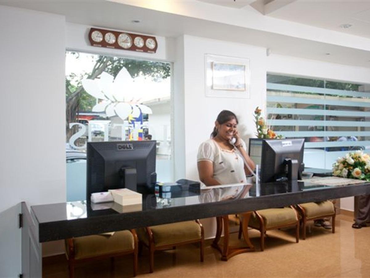 Фото Lotus Hotel Kl Sentral