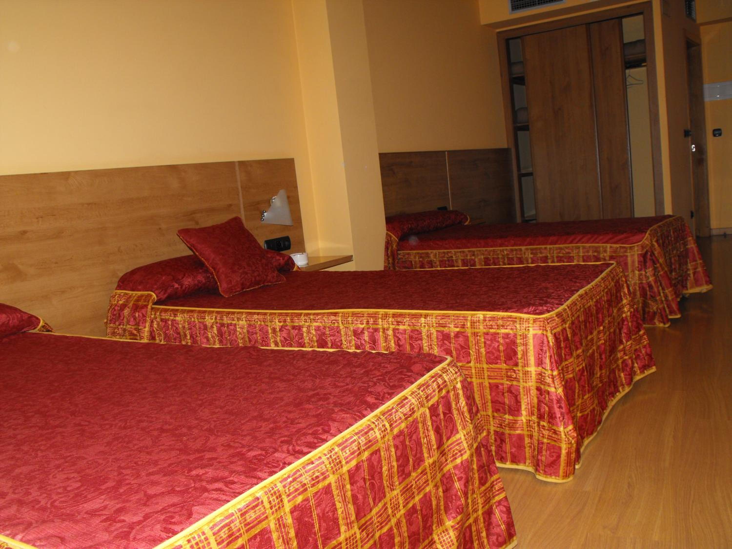 Фото Hotel Pontiñas