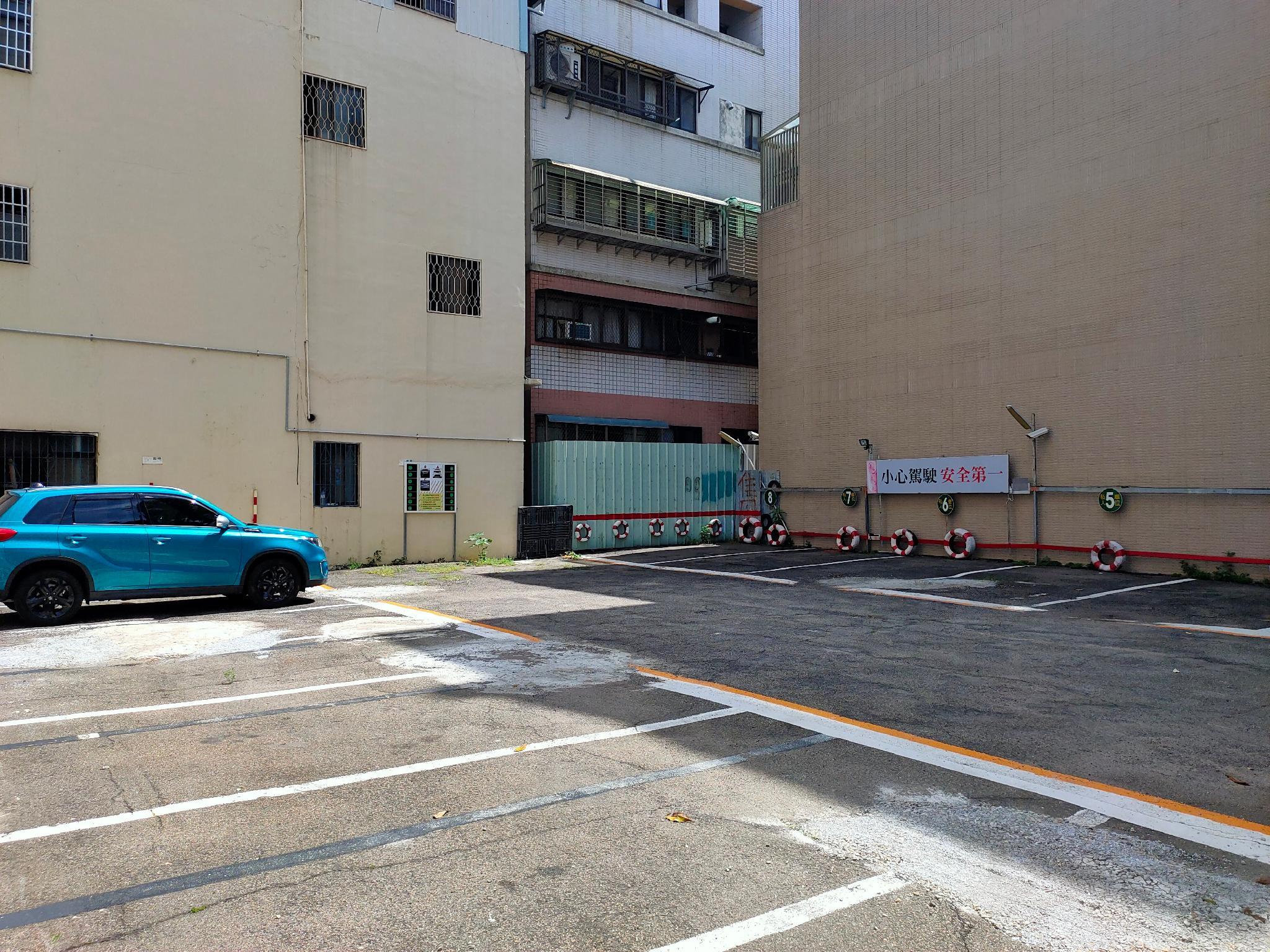 Фото Sin Fu Business Hotel