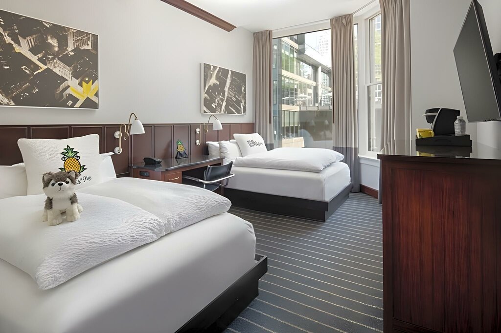 Hotel Staypineapple, Chicago, photo
