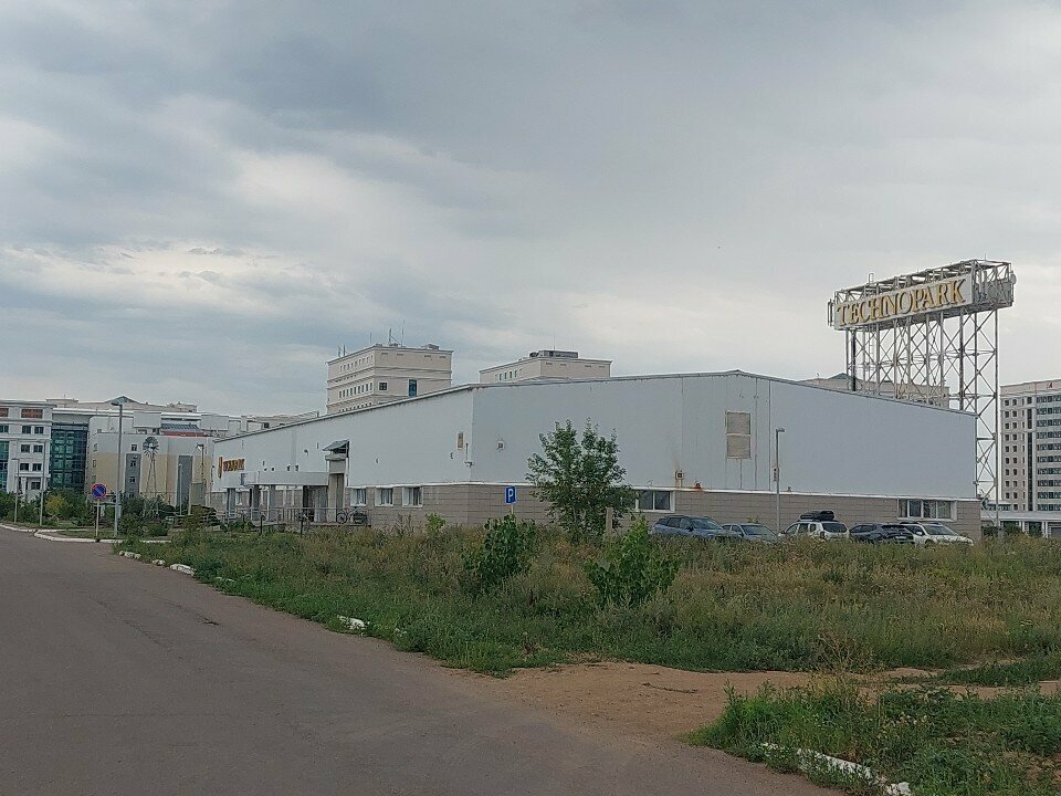 Making layouts Machineshop, Astana, photo