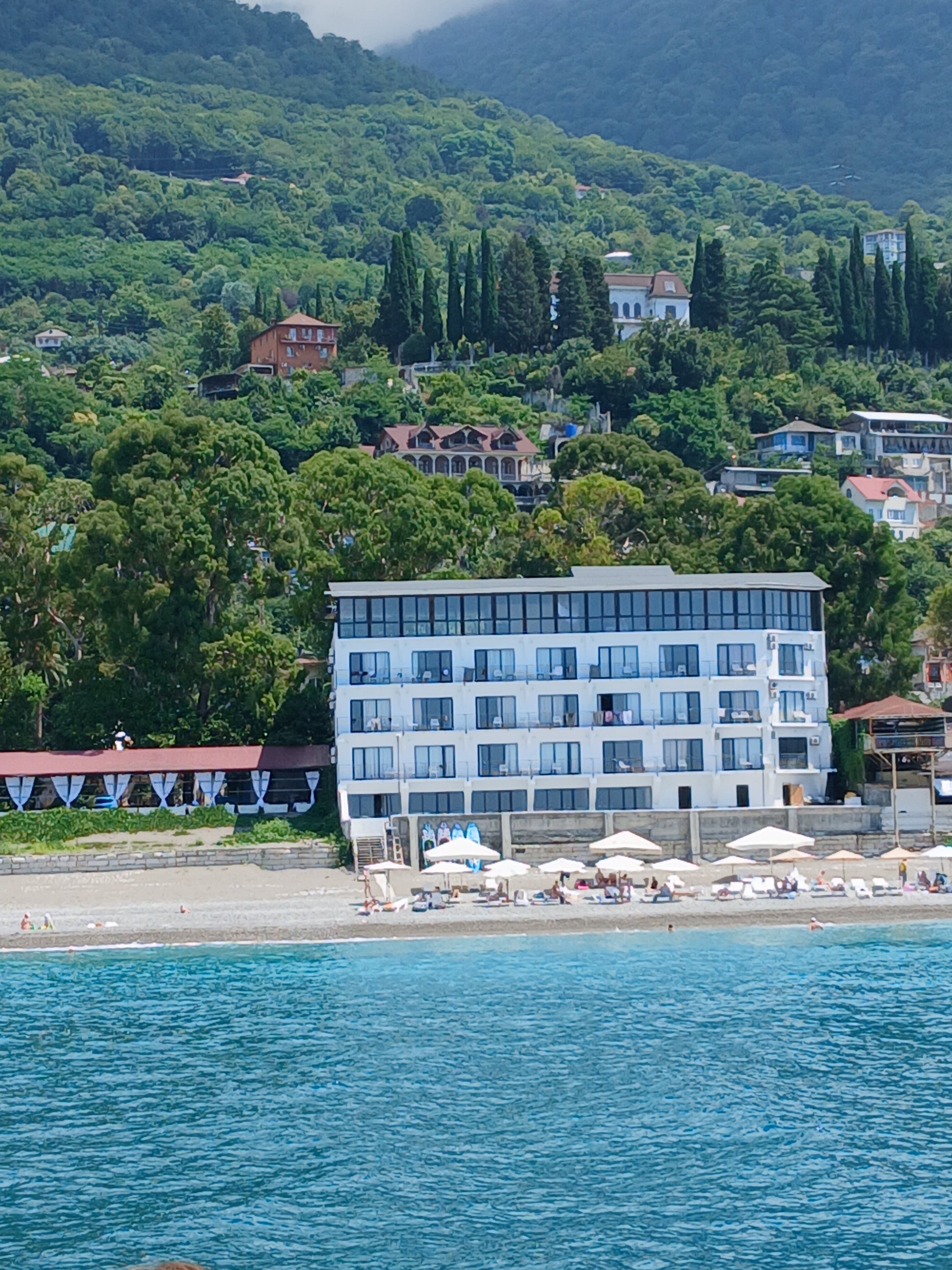 Фото отеля 2