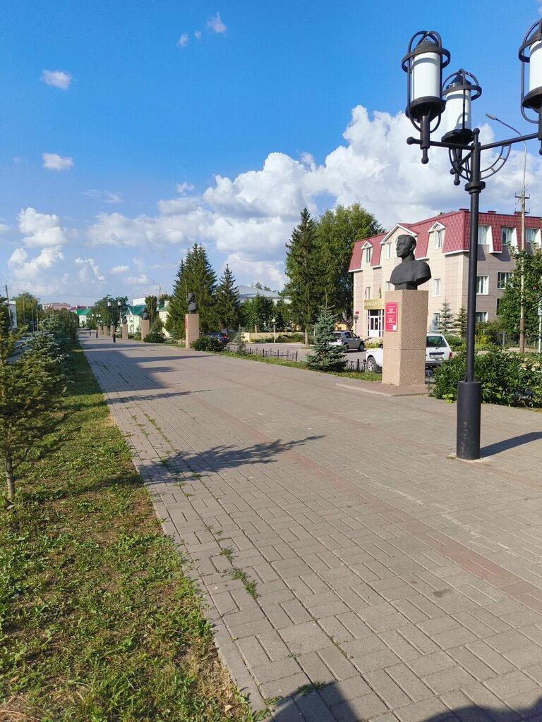 Парк культуры и отдыха аллея Героев, Азнакаево, фото