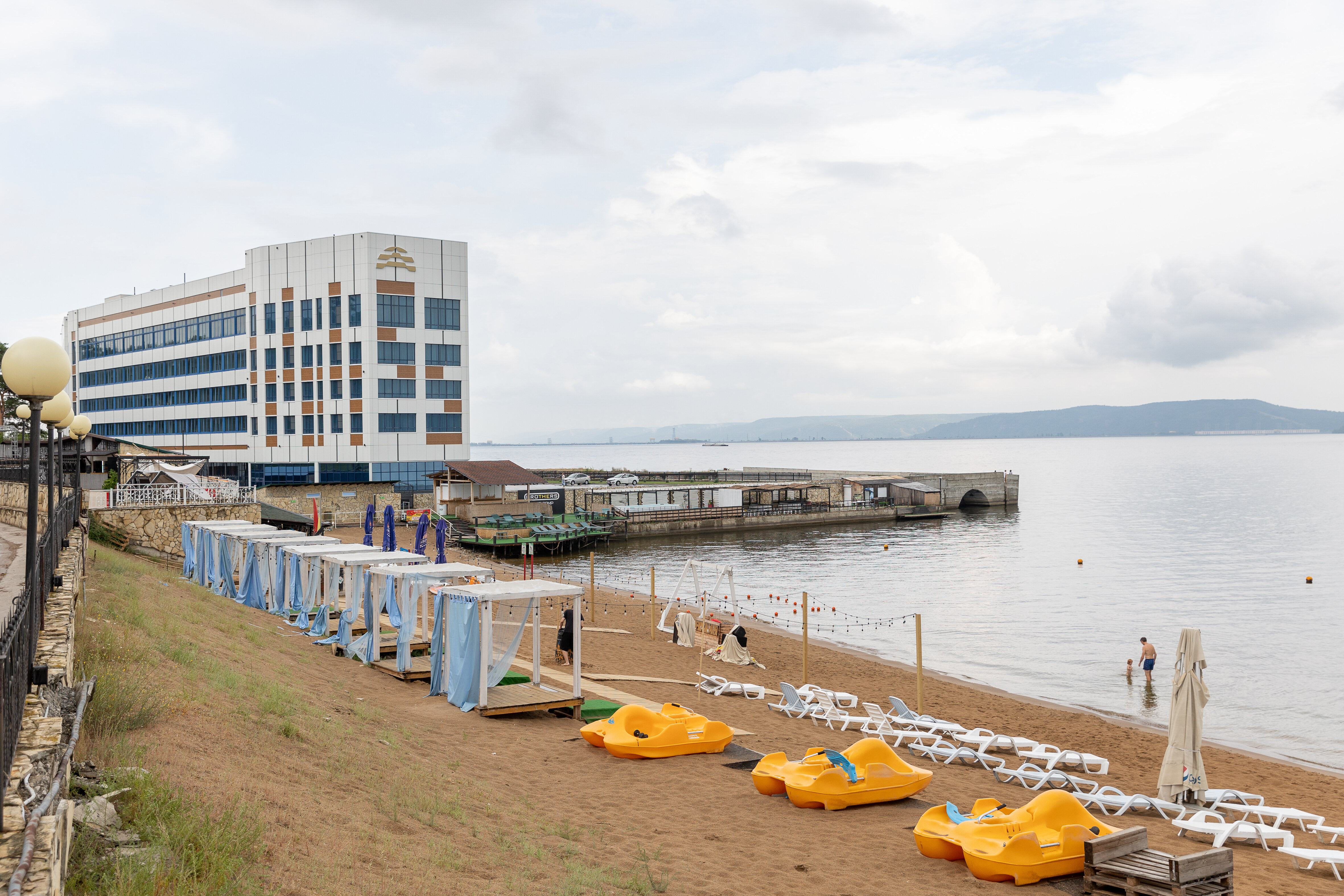 Фото Амбар Хаус