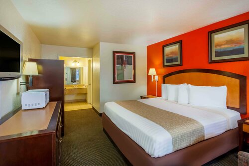 Гостиница Travelodge by Wyndham Houston Hobby Airport
