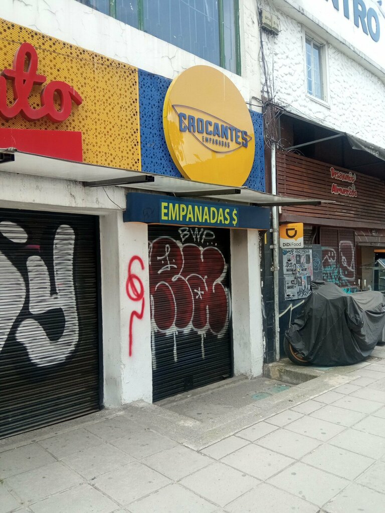 Fast food Crocantes empanadas, Bogota, photo
