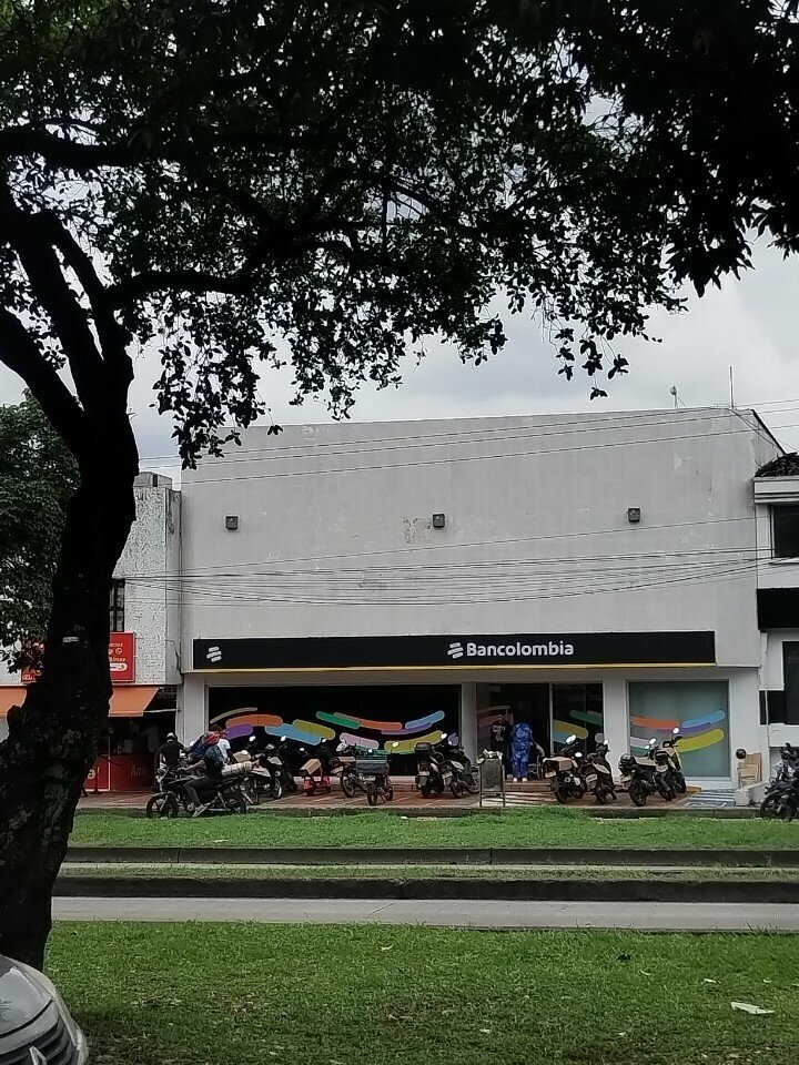 Bank Sucursal Bancolombia Tequendama, Cali, photo