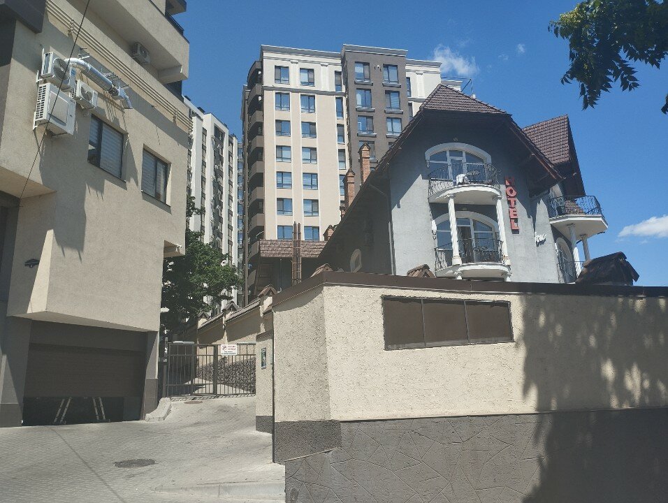 Фото Shadow Boutique Hotel & SPA