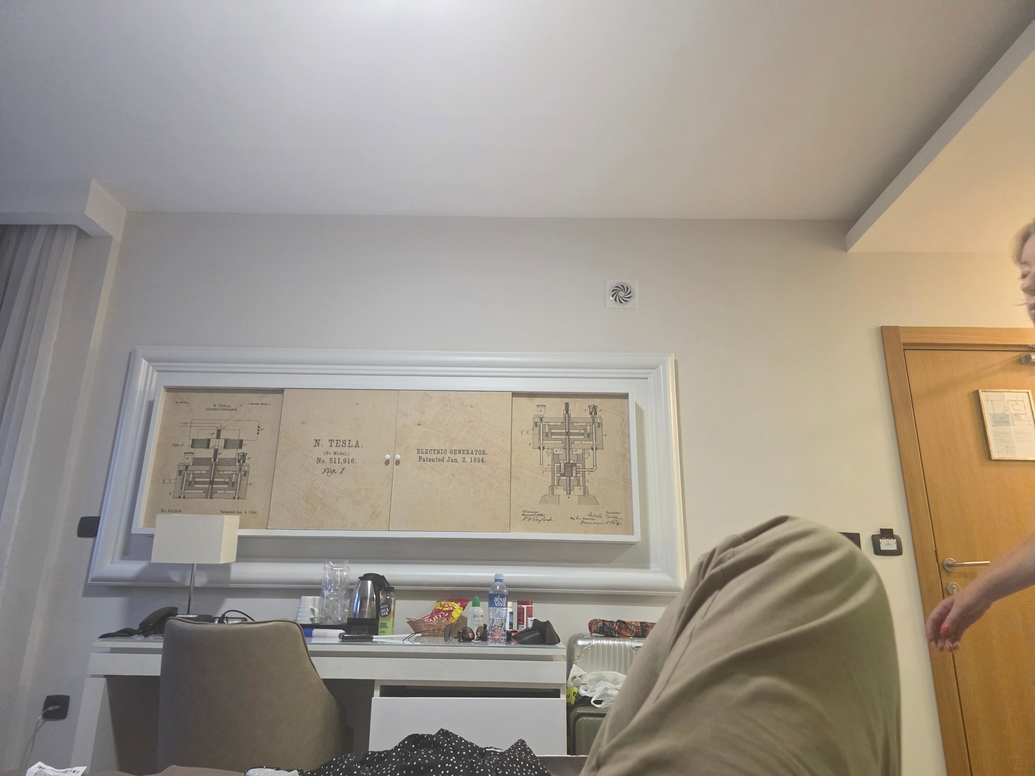 Фото Hotel Tesla Smart Stay