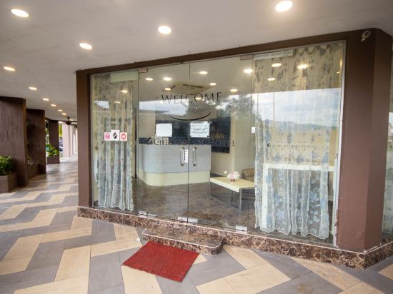 Фото Hotel CheckedInn