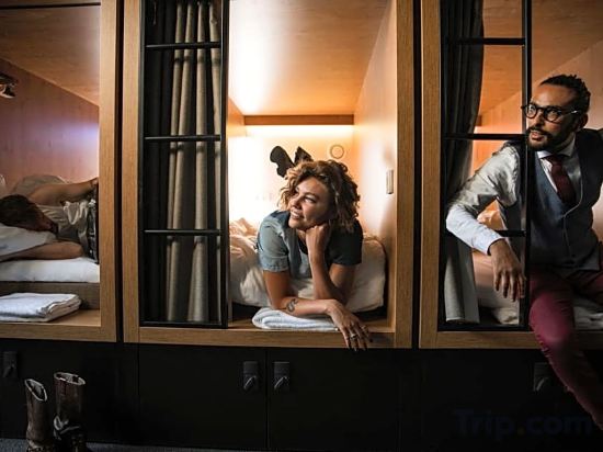 Фото Bunk Hotel Utrecht