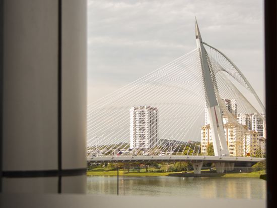 Фото Zenith Hotel Putrajaya