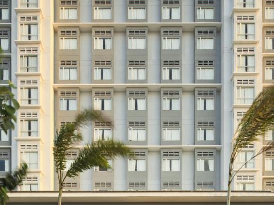 Фото Microtel by Wyndham Mall of Asia