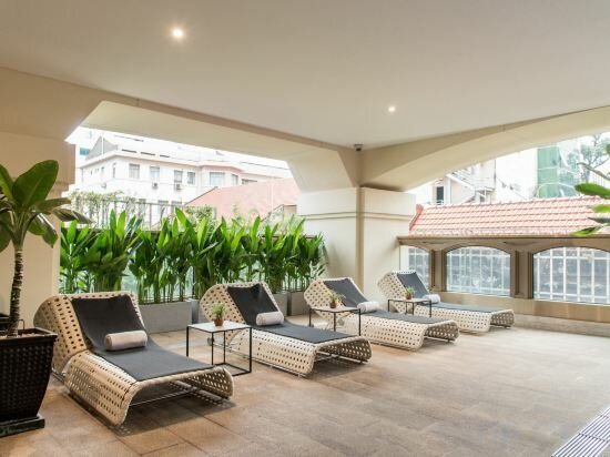 Фото Sherwood Suites