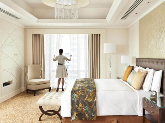 Фото Fairmont Makati