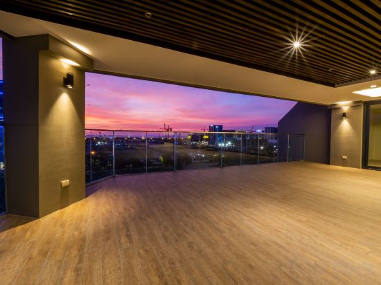 Фото Sequoia Hotel Manila Bay