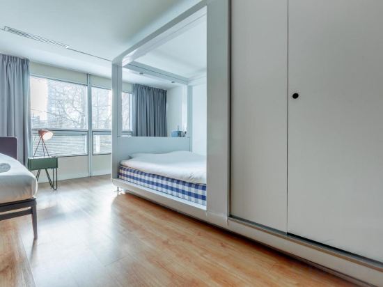 Фото Qbic Hotel Amsterdam WTC