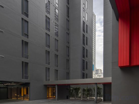 Фото Travelodge Sukhumvit 11
