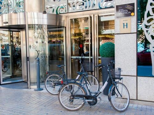 Гостиница Hotel Silken Puerta de Valencia в Провинции Валенсия