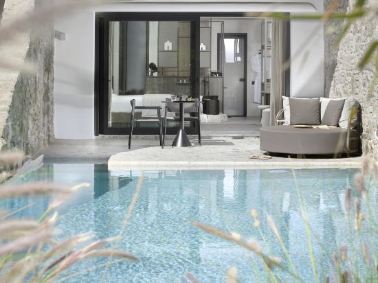 Фото Aeonic Suites and SPA