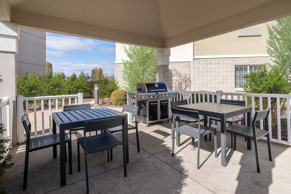 Фото Candlewood Suites Elkhart, an Ihg Hotel