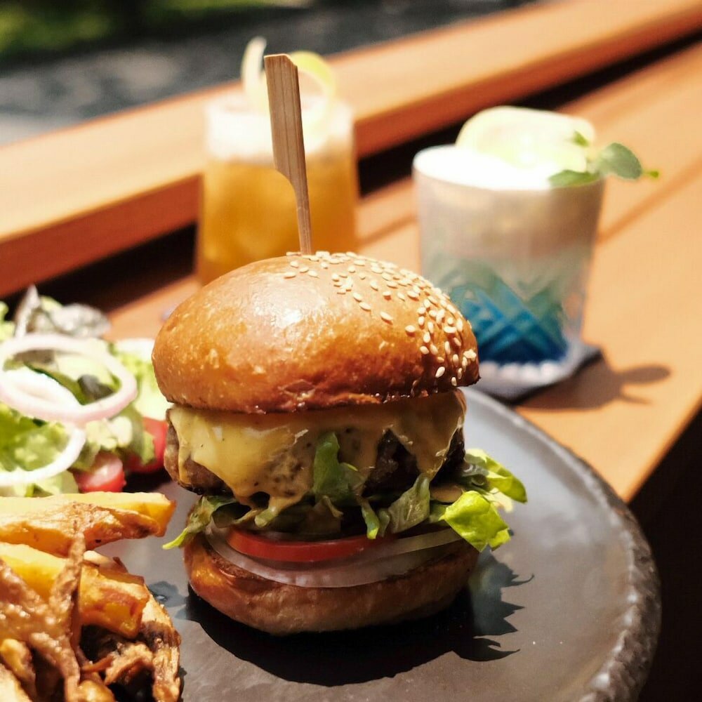 Фото Urbana Langsuan Hotel