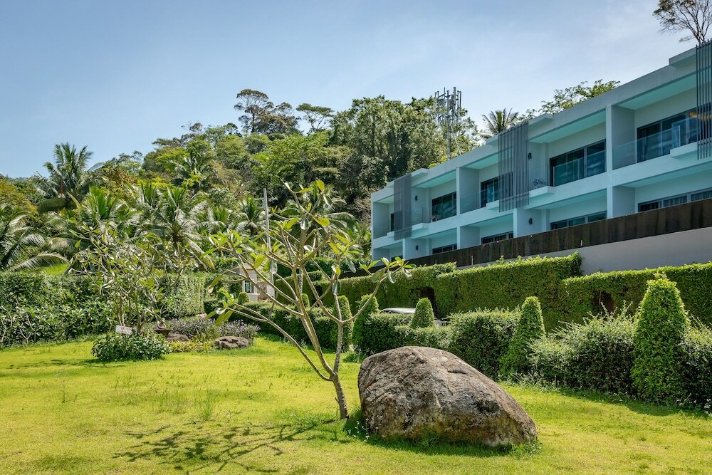 Фото Patong Bay Hill Resort