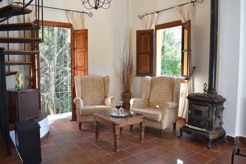 Фото Humaina Hotel