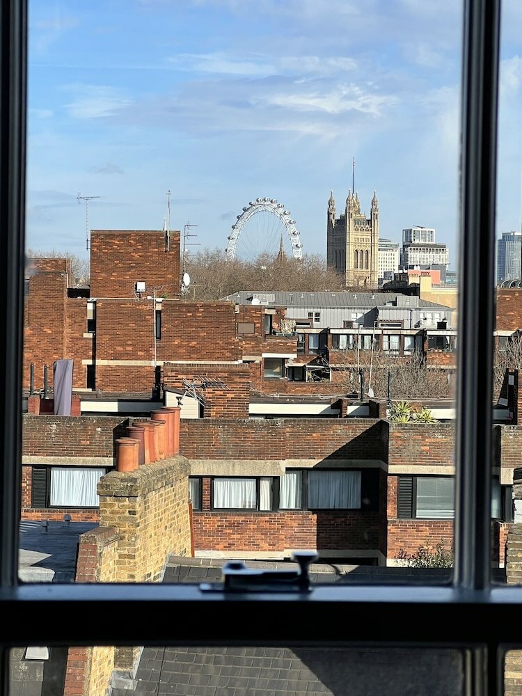 Фото Melbourne House Hotel