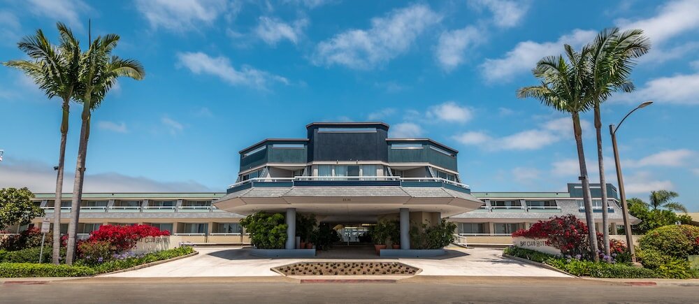Фото Bay Club Hotel & Marina