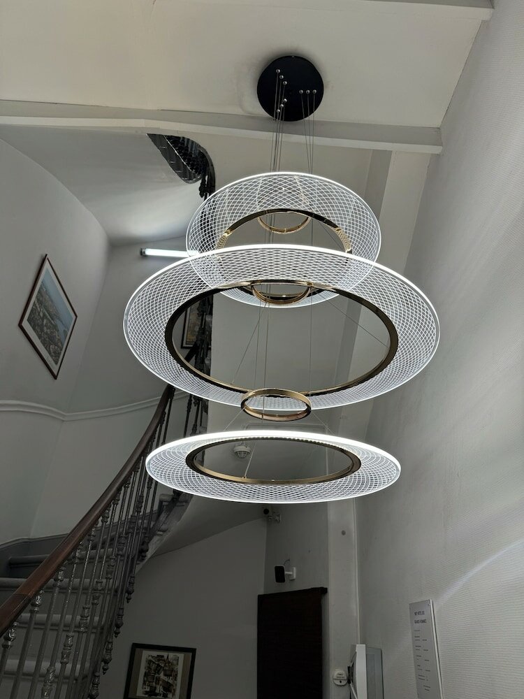 Фото Brit Hotel Des Grands Hommes Bordeaux Centre