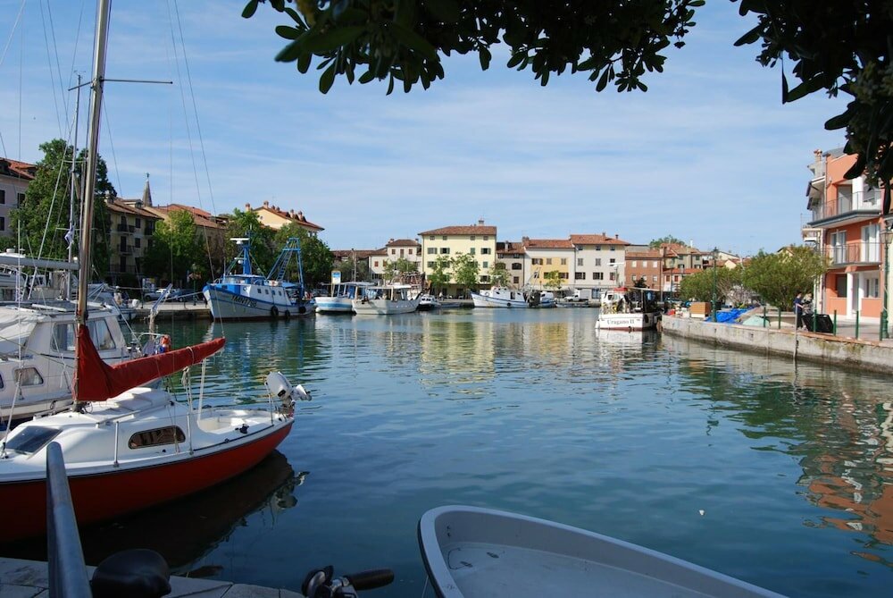Фото Hotel Alla citta di Trieste