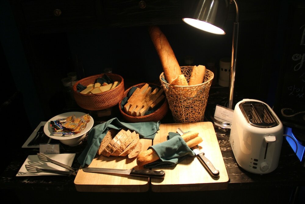 Фото Manoir Des Arts Hotel