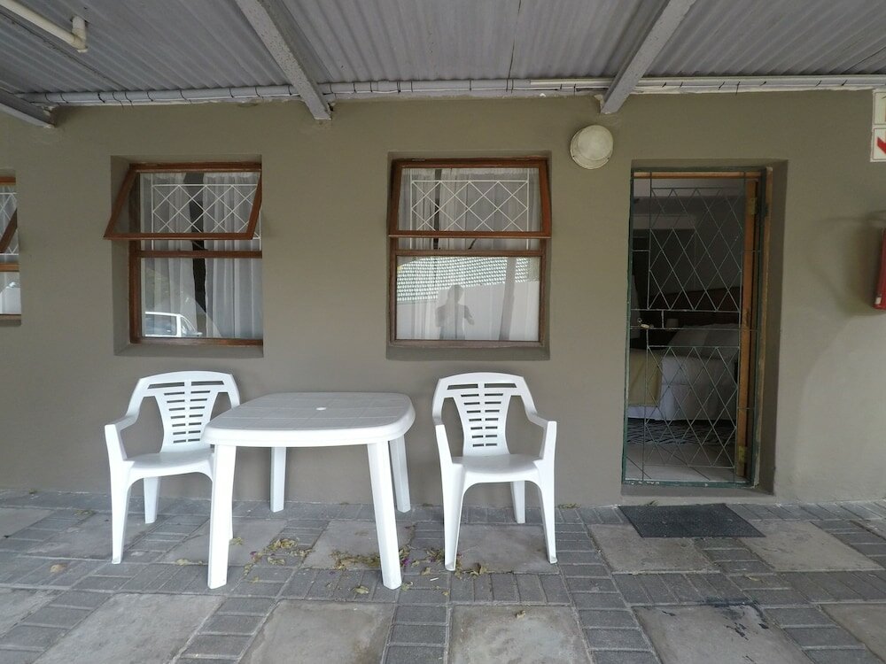 Фото Selborne Bed and Breakfast