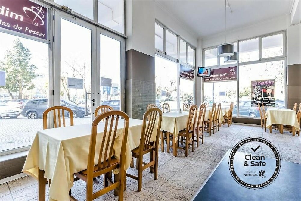 Фото Residencial Jardim da Amadora