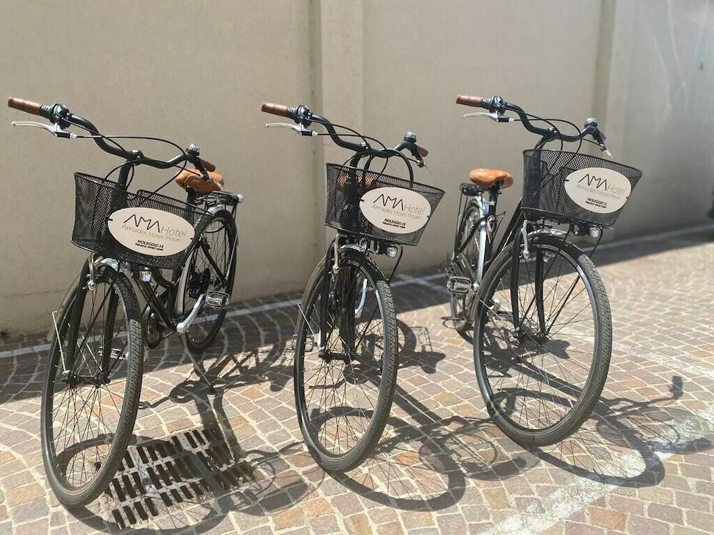 Фото Amadei Hotel Figaro & Apartments