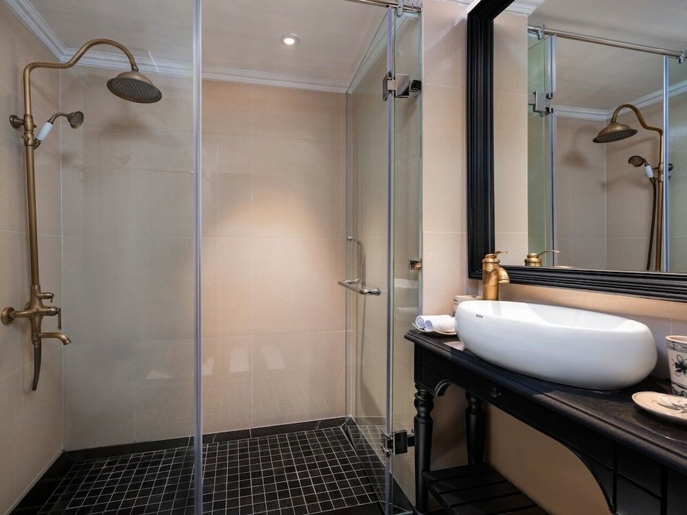 Фото The Flower Boutique Hotel & Travel