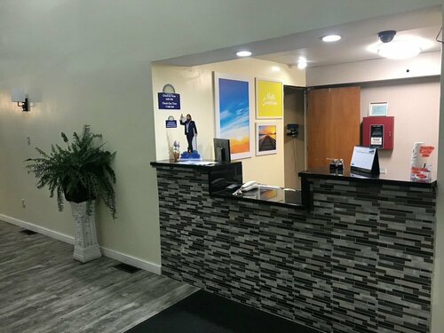 Внешний вид отеля Days Inn by Wyndham Thomson в Томсоне, фото 4