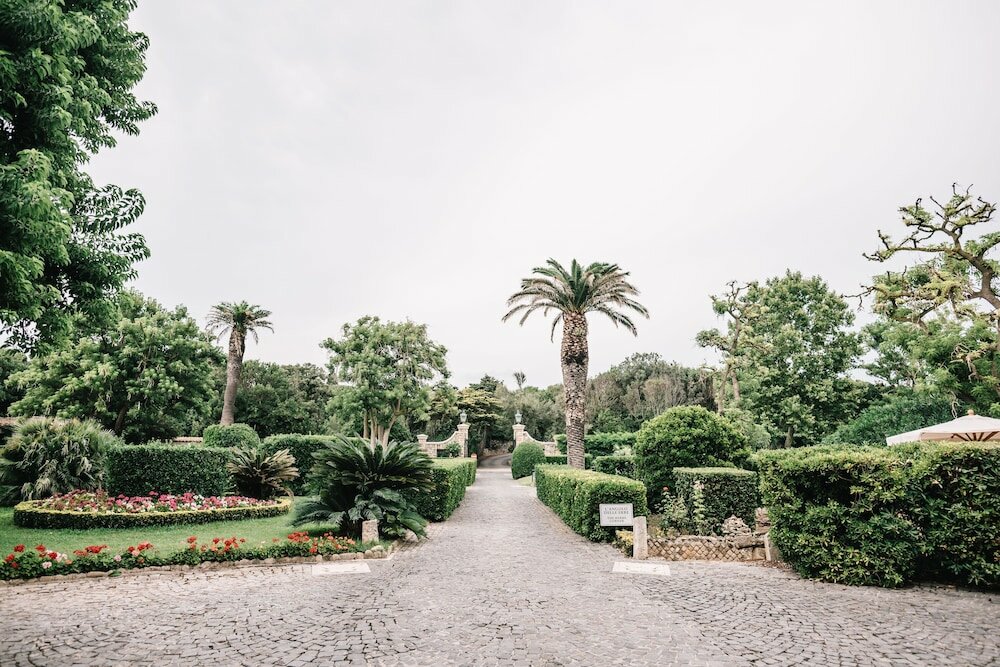 Фото La Posta Vecchia Hotel